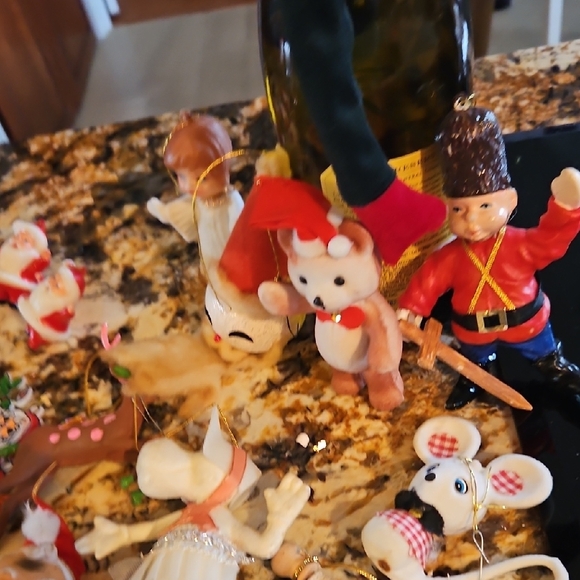 Set of over 45 Festive Christmas Ornaments Collection from the 1950's. - Picture 5 of 12